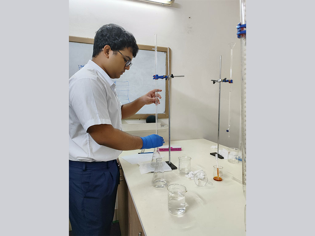 Hands on experience in the Science Laboratory by a class 11 Student