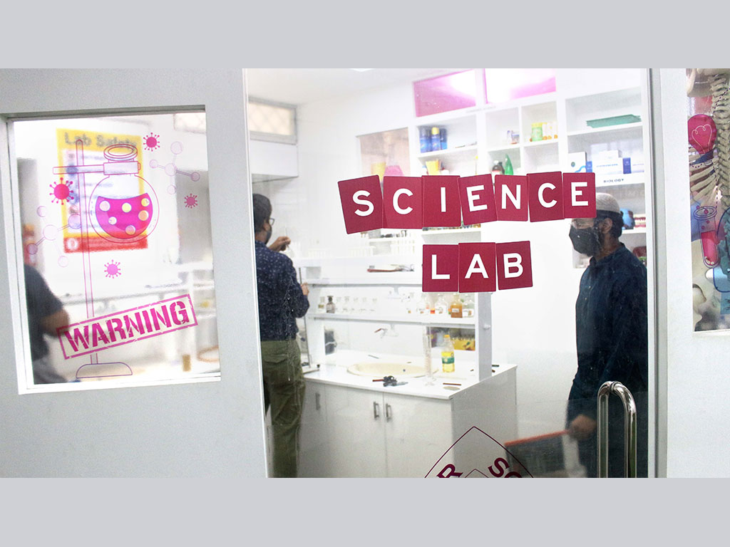 Science Lab of Uttara Branch